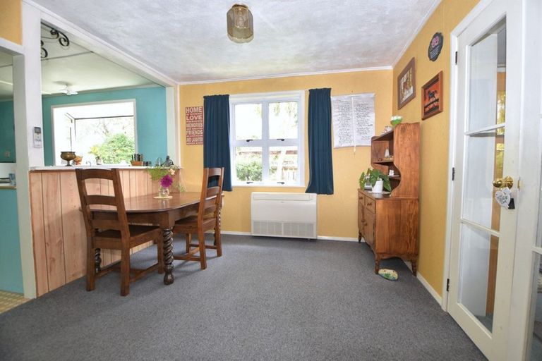 Photo of property in 93 Pembroke Street, Carterton, 5713