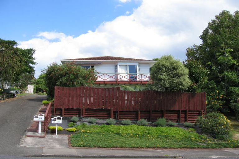 Photo of property in 1/4 Holt Avenue, Torbay, Auckland, 0630