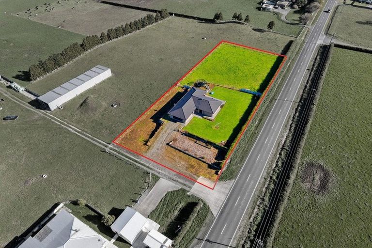 Photo of property in 657 Eltham Road, Mangatoki, Stratford, 4391