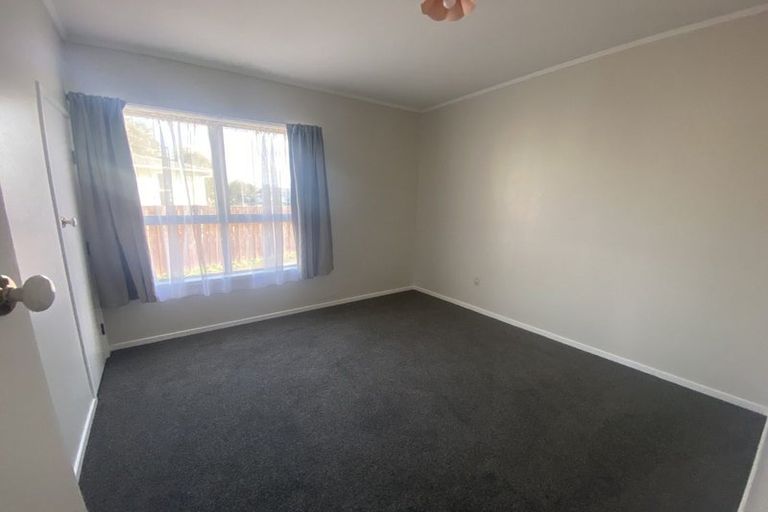 Photo of property in 58 Riverpark Crescent, Henderson, Auckland, 0610