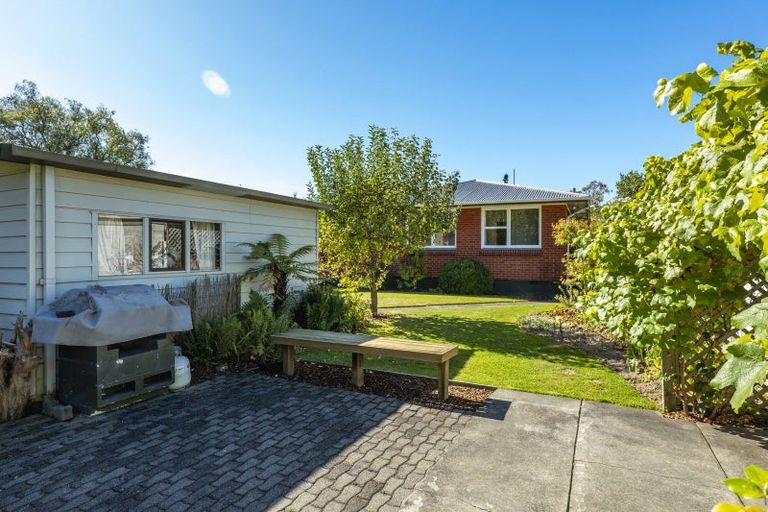 Photo of property in 6 Waipara Street, Cracroft, Christchurch, 8025