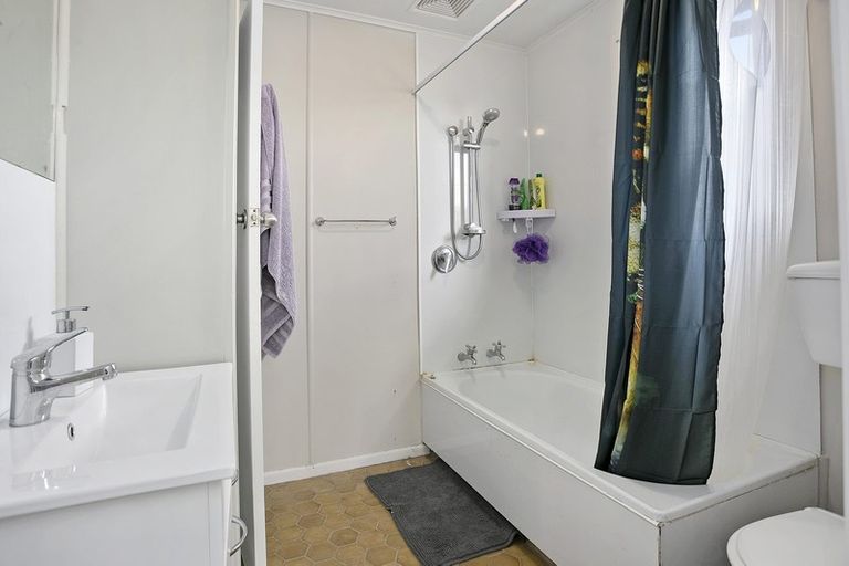 Photo of property in 190 Balmoral Drive, Tokoroa, 3420