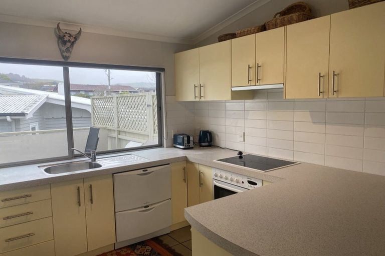 Photo of property in 2/4 Alberta Street, Acacia Bay, Taupo, 3330