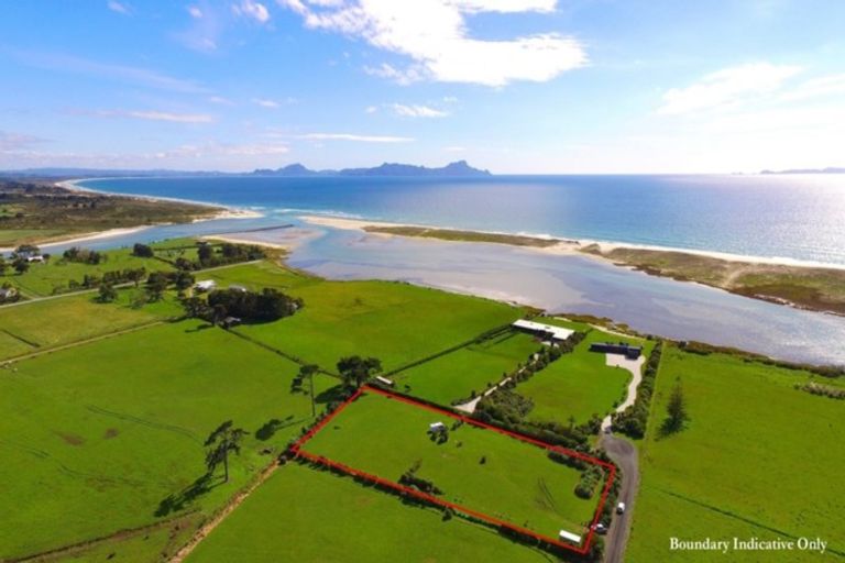 Photo of property in 39 North Cove Lane, Waipu, 0582