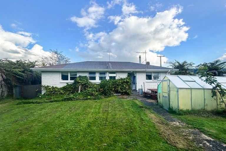 Photo of property in 305 Clayton Road, Pukehangi, Rotorua, 3015