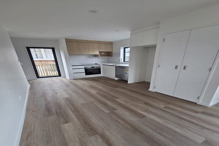 Photo of property in 1/14 Kelvin Road, Papakura, 2110