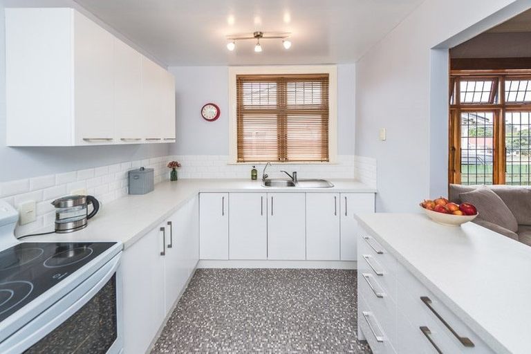 Photo of property in 25 Kawatiri Avenue, Gonville, Whanganui, 4501