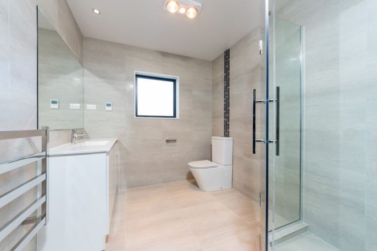 Photo of property in 6 Moko Lane, Greenhithe, Auckland, 0632