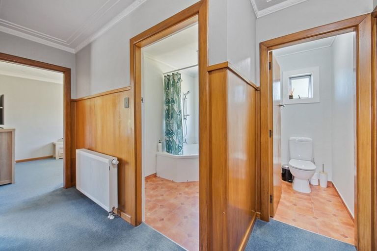 Photo of property in 98 Frank Street, Gore, 9710