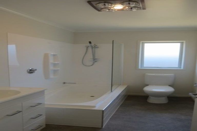 Photo of property in 13 Burford Way, Rolleston, 7615