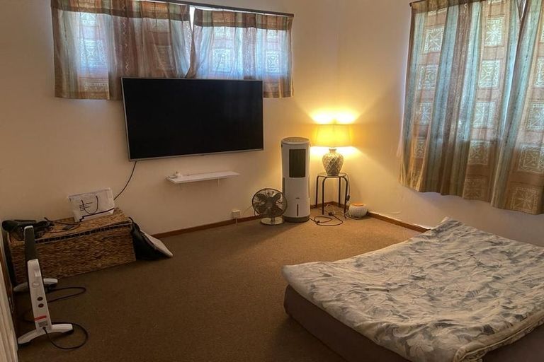 Photo of property in 21 Glennandrew Drive, Half Moon Bay, Auckland, 2012