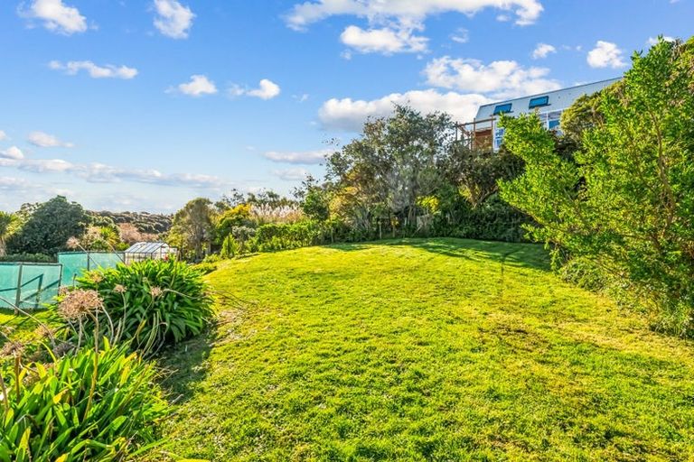 Photo of property in 7 Onepoto Road, Titahi Bay, Porirua, 5022