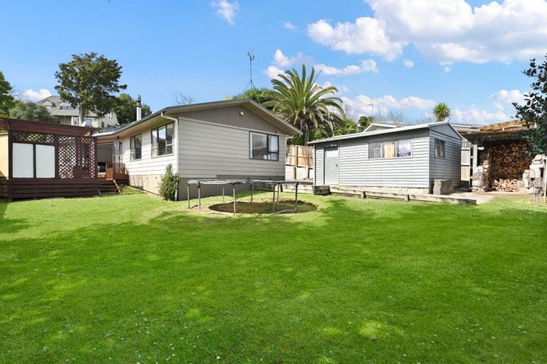 Photo of property in 26 Cypress Crescent, Pukete, Hamilton, 3200