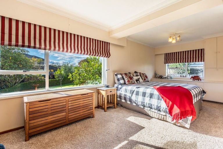 Photo of property in 19 Lemon Street, Otaki, 5512