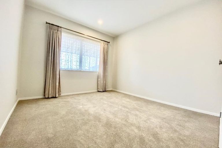 Photo of property in 15 Hikuawa Road, Flat Bush, Auckland, 2019