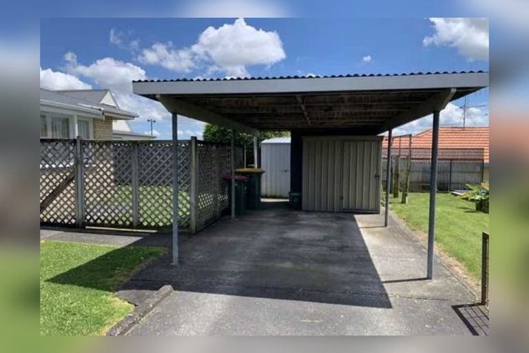 Photo of property in 1/28 Storey Avenue, Forest Lake, Hamilton, 3200