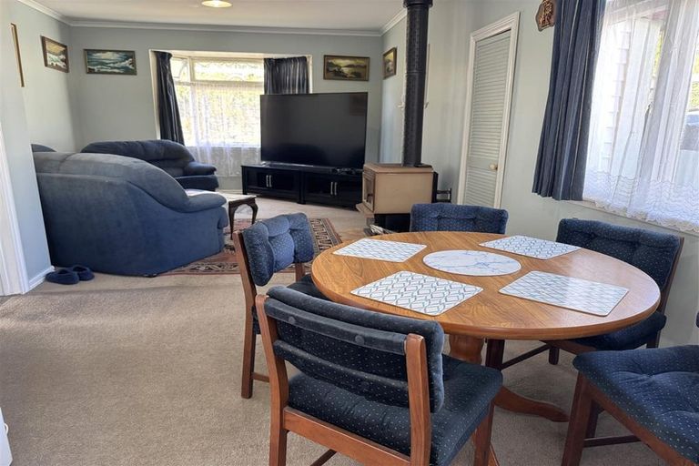 Photo of property in 10 Ashmore Avenue, Cobden, Greymouth, 7802