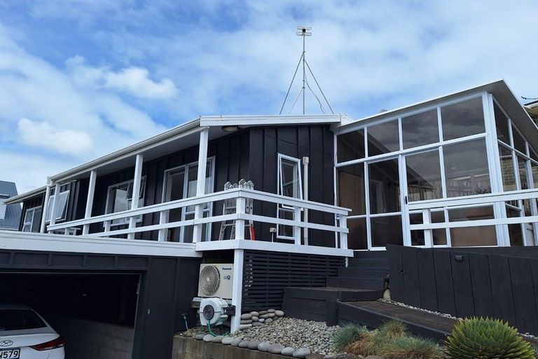 Photo of property in 16 Camellia Avenue, Bell Block, New Plymouth, 4312