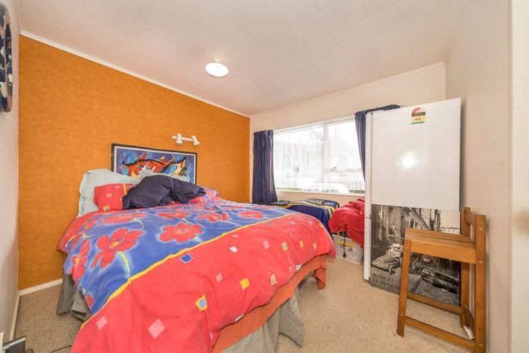 Photo of property in 15 Forest Road, Pinehaven, Upper Hutt, 5019