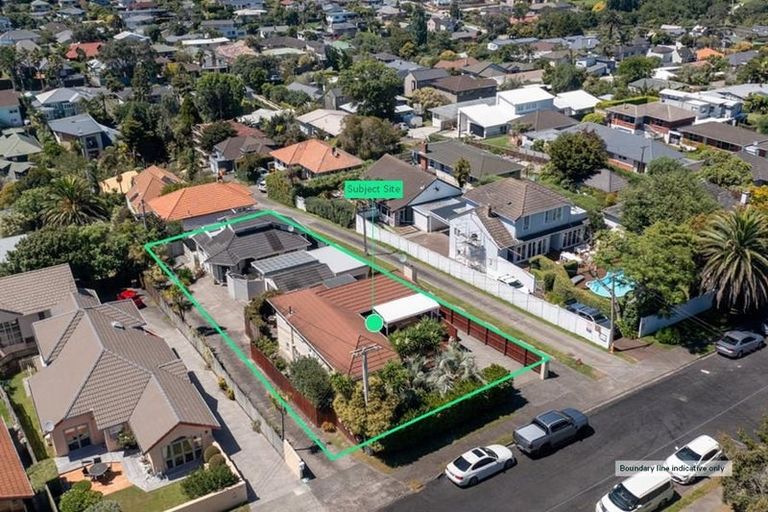 Photo of property in 1/22 Onepoto Road, Hauraki, Auckland, 0622