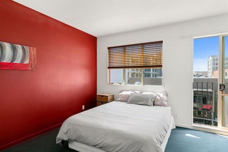 Photo of property in De Vere Apartments, 23/23 Tennyson Street, Te Aro, Wellington, 6011