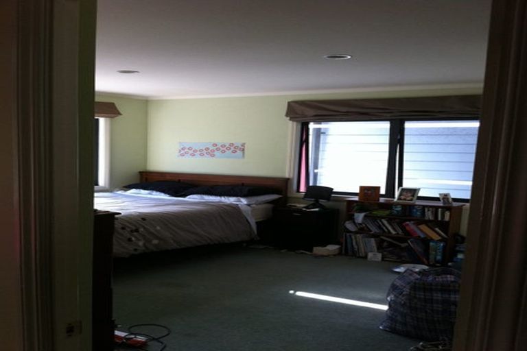 Photo of property in 164a Aro Street, Aro Valley, Wellington, 6021