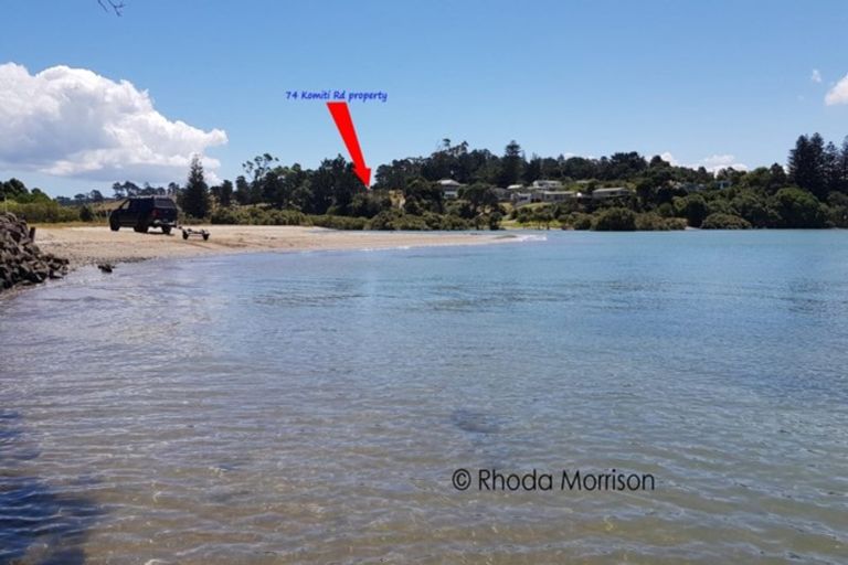 Photo of property in 74 Komiti Road, Tinopai, Matakohe, 0593