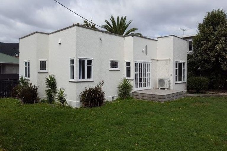 Photo of property in 158 Naenae Road, Naenae, Lower Hutt, 5011