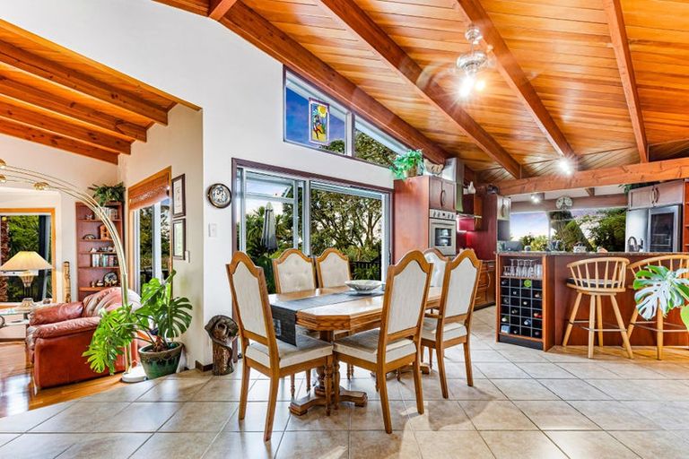 Photo of property in 834 West Coast Road, Waiatarua, Auckland, 0604