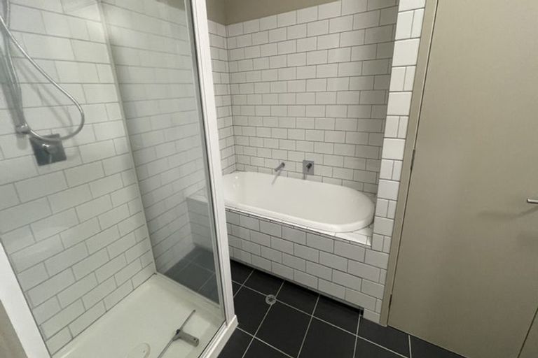 Photo of property in 98 Riddiford Street, Newtown, Wellington, 6021