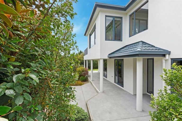 Photo of property in 3a Plains View, Mount Pleasant, Christchurch, 8081