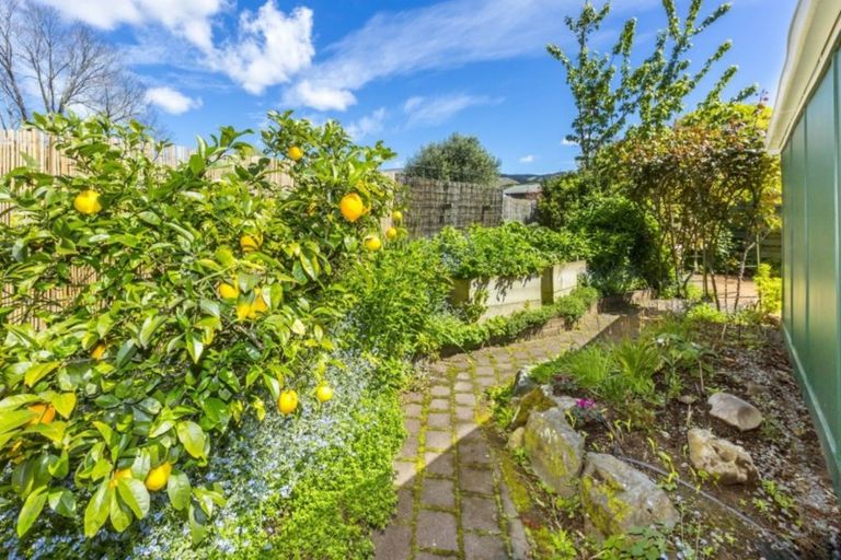 Photo of property in 4b Blundell Way, Heretaunga, Upper Hutt, 5018