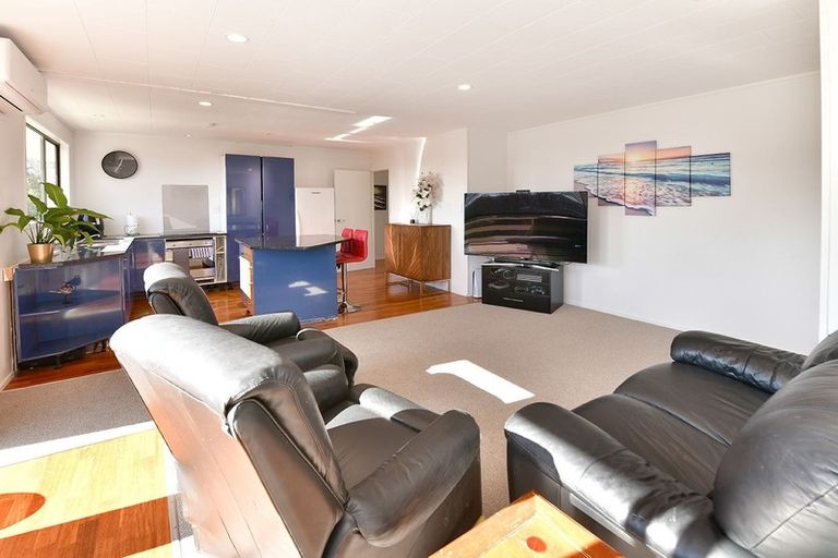 Photo of property in 32a Gilshennan Valley, Red Beach, 0932