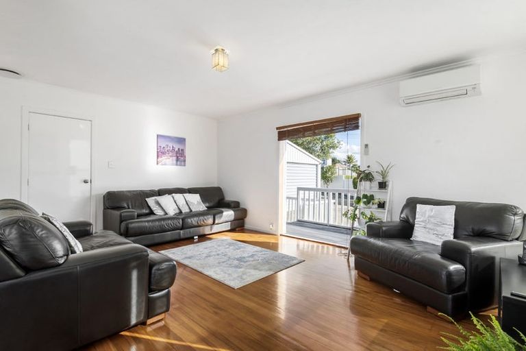 Photo of property in 1/149 Birkdale Road, Birkdale, Auckland, 0626