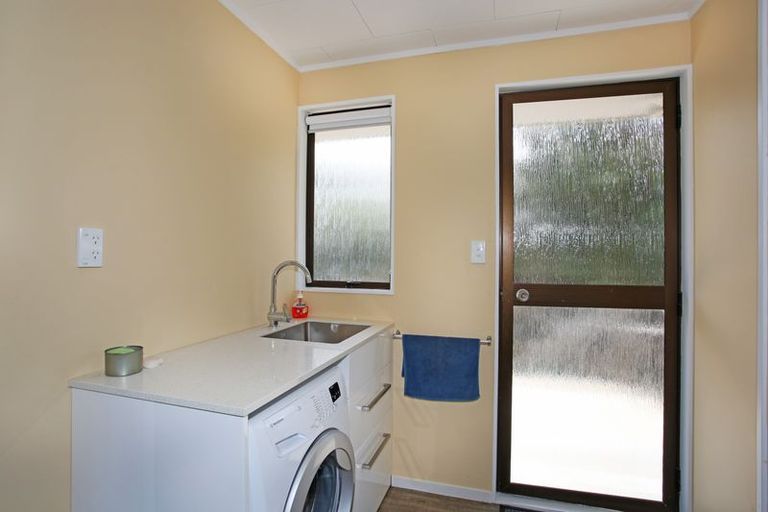 Photo of property in 22 Cordyline Road, Port Waikato, Tuakau, 2695