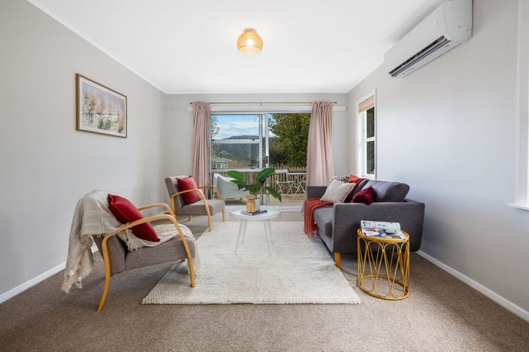 Photo of property in 5 Gawler Grove, Wainuiomata, Lower Hutt, 5014