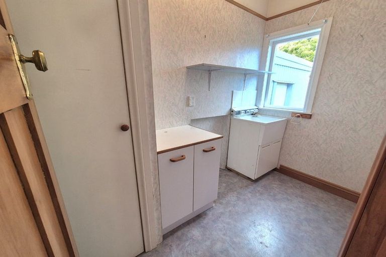 Photo of property in 22 Rossiter Avenue, Waterloo, Lower Hutt, 5011