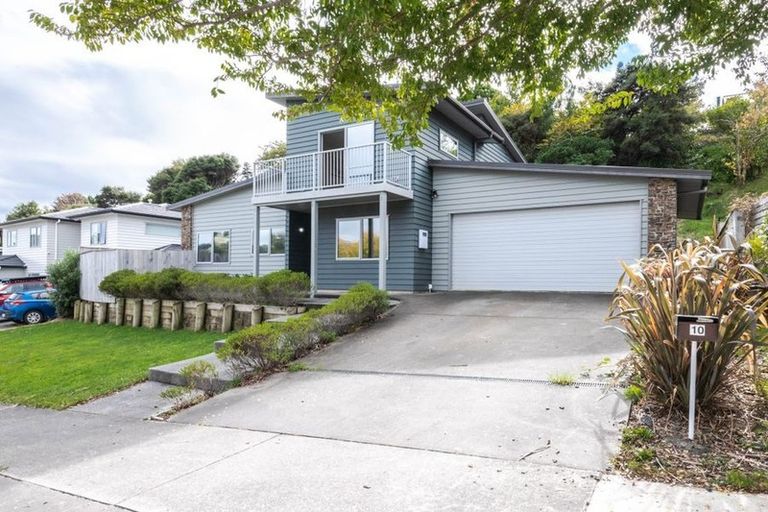 Photo of property in 10 Flotilla Place, Whitby, Porirua, 5024