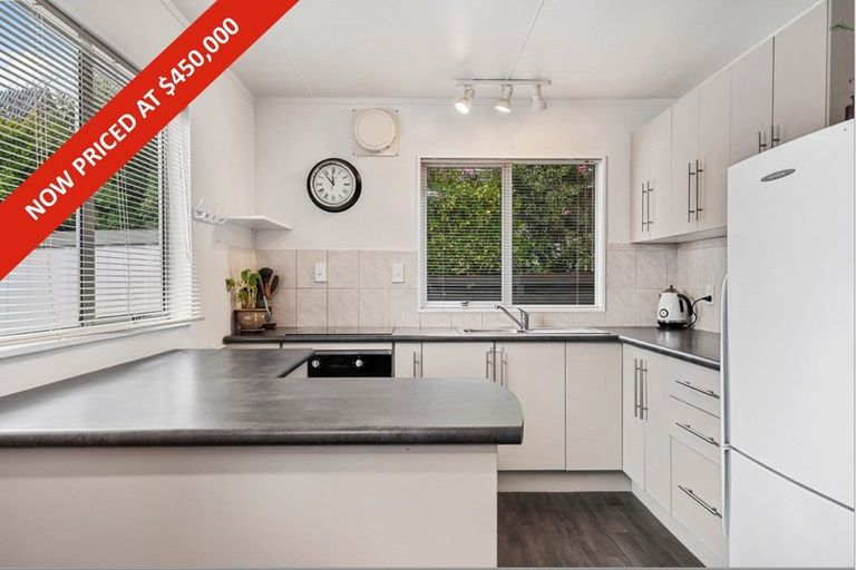 Photo of property in 2/15 Gladstone Grove, Richmond Heights, Taupo, 3330