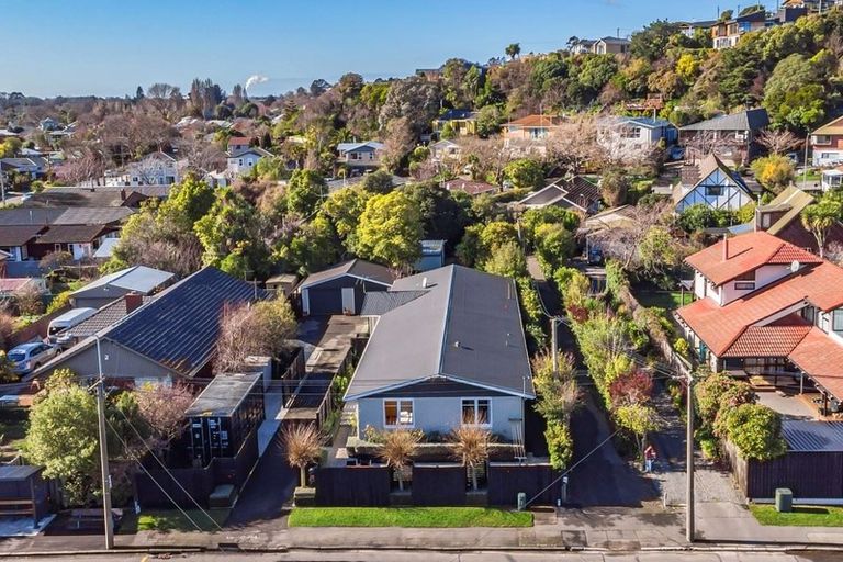 Photo of property in 2/172 Centaurus Road, Saint Martins, Christchurch, 8022