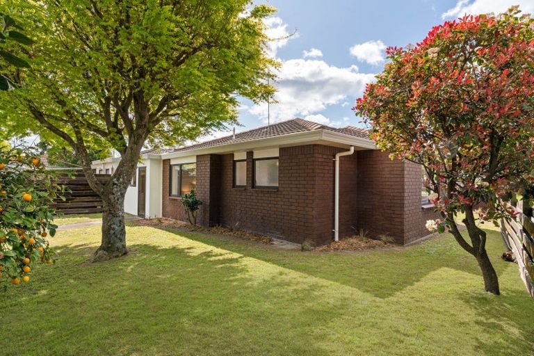 Photo of property in 4b Ngarimu Place, Mount Maunganui, 3116