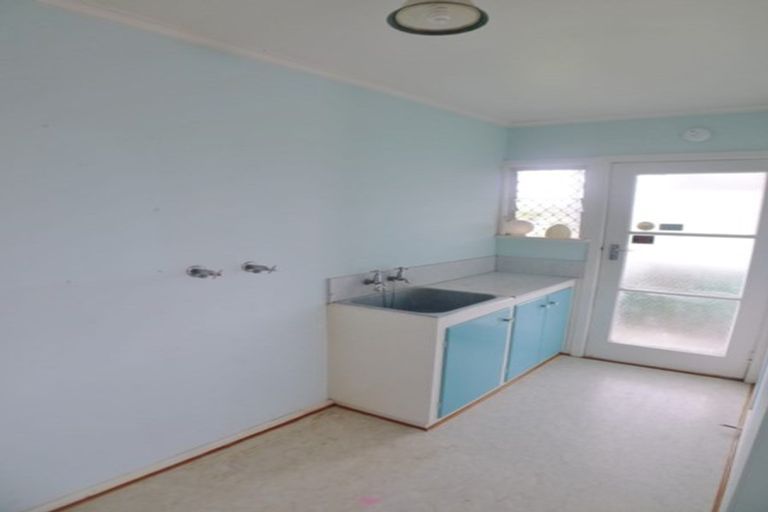 Photo of property in 58 Marlborough Avenue, Glenfield, Auckland, 0629