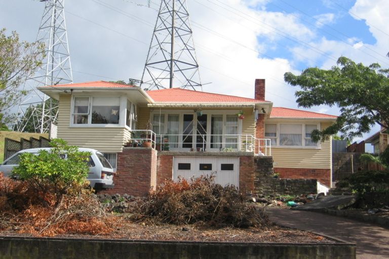 Photo of property in 32 Beaubank Road, Kelston, Auckland, 0602