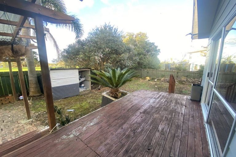 Photo of property in 22 Cherry Tree Place, Massey, Auckland, 0614