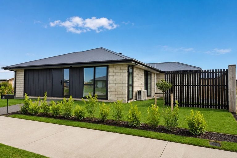 Photo of property in 6 Mondo Drive, Rolleston, 7614