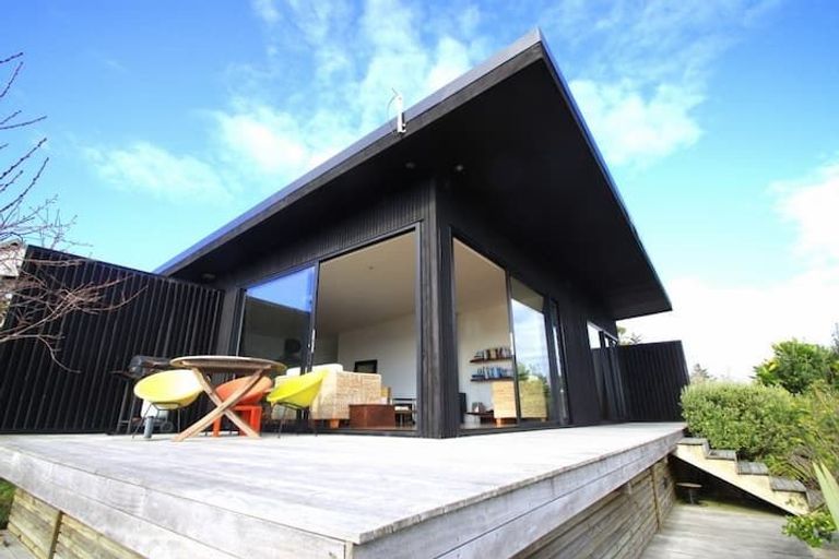 Photo of property in 3 Elizabeth Point Road, Kawau Island, 0920