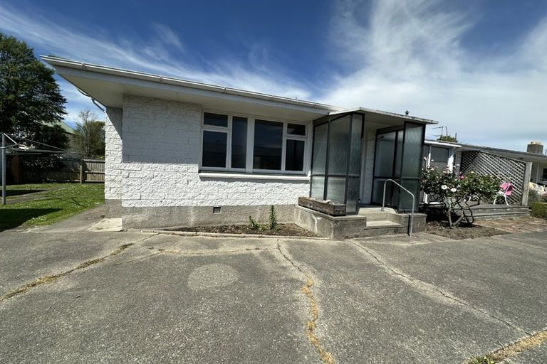 Photo of property in 6/66 Geraldine Street, Edgeware, Christchurch, 8013