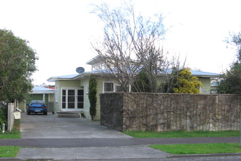Photo of property in 27 Guy Avenue, Takaro, Palmerston North, 4410