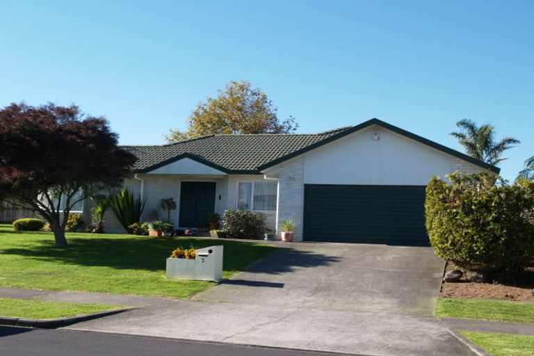 Photo of property in 3 Orohena Close, Northpark, Auckland, 2013