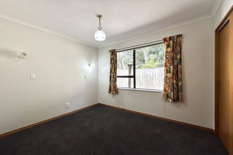 Photo of property in 2/954 High Street, Avalon, Lower Hutt, 5011